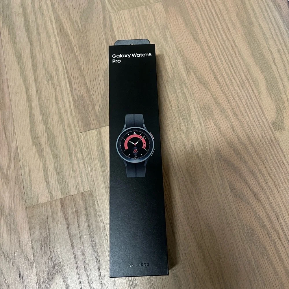 NEW Samsung Black Galaxy Watch 5 PRO Titanium Case